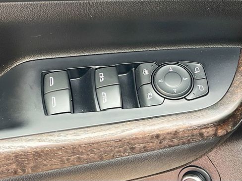 Used 2022 GMC Acadia Denali w/ Denali Technology Package AWD/4WD image 18