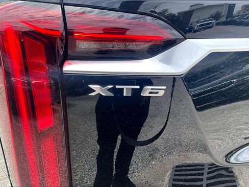 Used 2025 Cadillac XT6 Premium Luxury w/ Technology Package FWD image 30