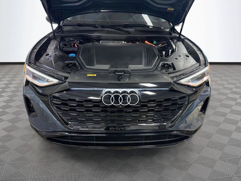 Certified 2024 Audi Q8 e-tron Premium w/ Prestige Package AWD/4WD image 31
