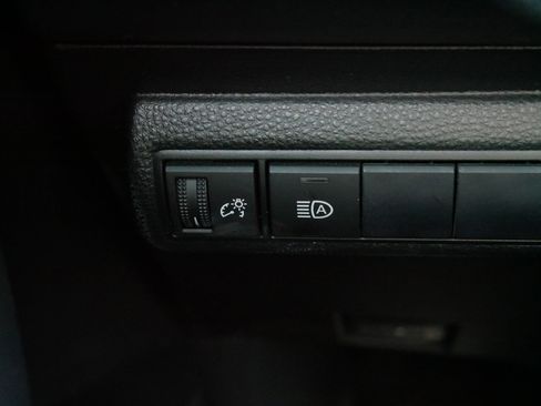 Certified 2020 Toyota Corolla SE image 27