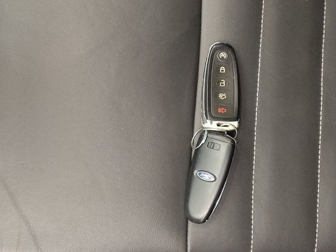 Used 2015 Ford Escape Titanium w/ Equipment Group 301A FWD image 32