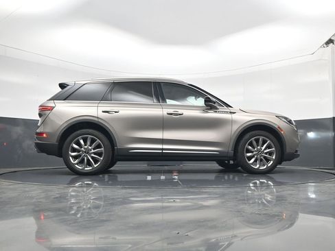 Used 2021 Lincoln Corsair FWD w/ Premium Package image 23