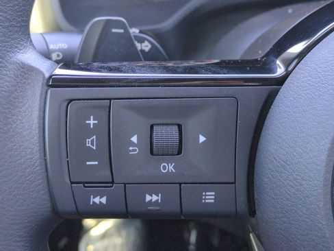 Used 2021 Nissan Rogue S image 23