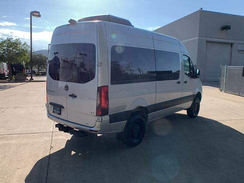 Used 2021 Mercedes-Benz Sprinter 2500 image 5