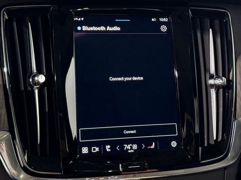 Used 2023 Volvo S90 B6 Plus image 17