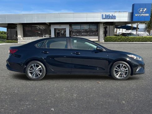 Used 2023 Kia Forte LXS w/ LXS Technology Package image 8