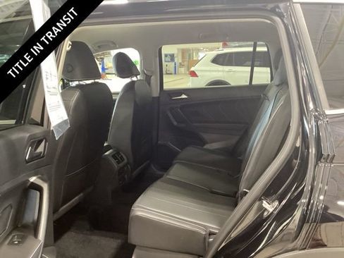 Used 2024 Volkswagen Tiguan SE AWD/4WD image 12