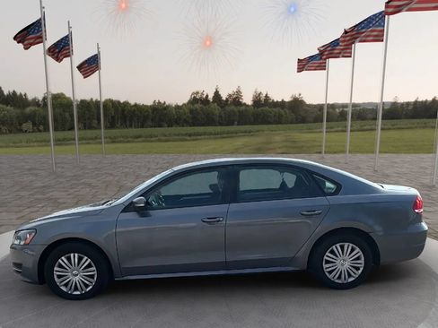 Used 2014 Volkswagen Passat 1.8T S FWD image 6