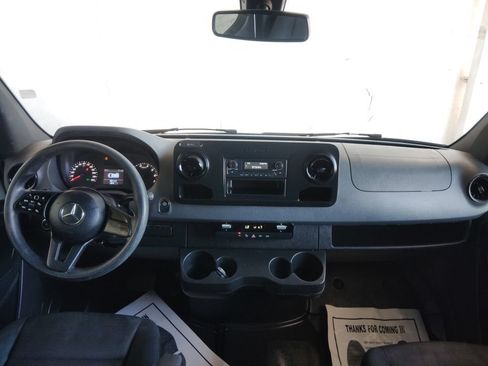 Used 2023 Mercedes-Benz Sprinter 2500 image 27