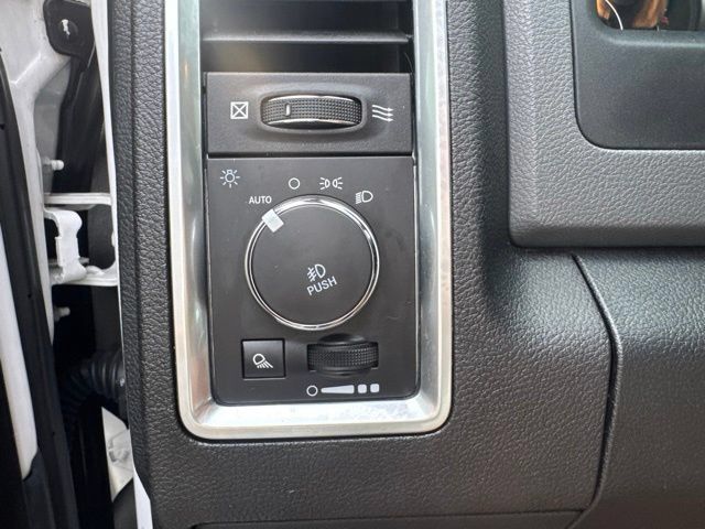 Used 2018 RAM 1500 Big Horn AWD/4WD image 37