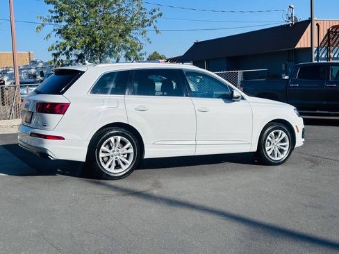 Used 2017 Audi Q7 3.0T Premium Plus w/ Premium Plus Package AWD/4WD image 8