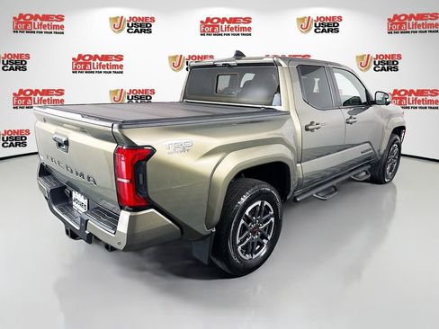 Certified 2024 Toyota Tacoma TRD Sport w/ TRD Sport Premium Package AWD/4WD image 19