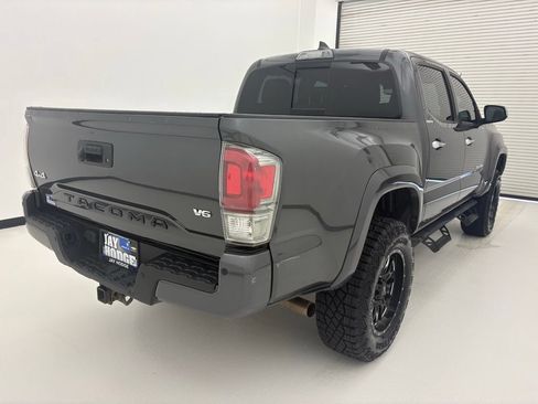 Used 2018 Toyota Tacoma Limited AWD/4WD image 20