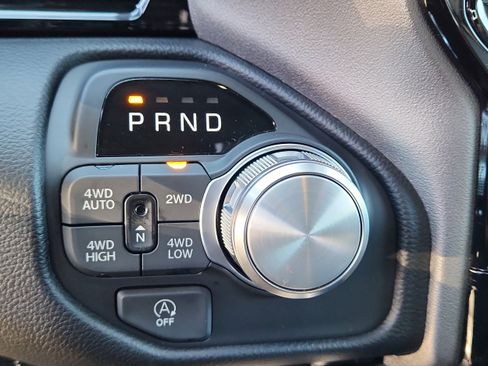 New 2026 RAM 1500 Laramie AWD/4WD image 21