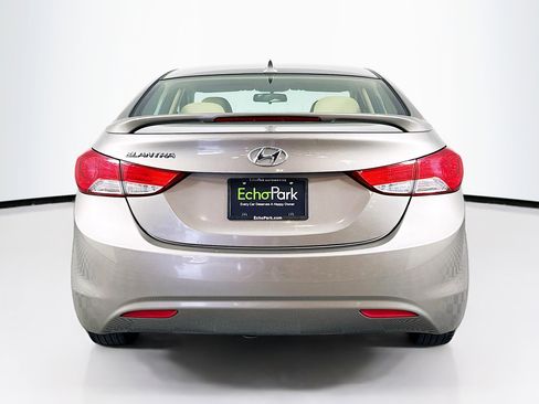 Used 2013 Hyundai Elantra GLS w/ Preferred Pkg FWD image 7