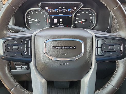 Used 2021 GMC Yukon XL Denali w/ Denali Premium Package AWD/4WD image 11