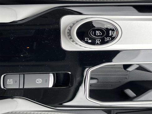 New 2026 Mitsubishi Outlander SE image 21