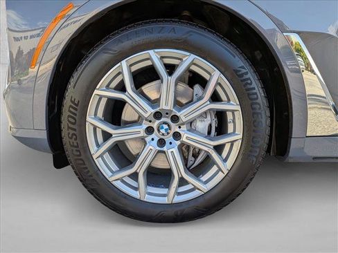 Used 2023 BMW X7 xDrive40i AWD/4WD image 26