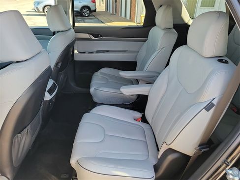 Used 2025 Hyundai Palisade SEL image 13