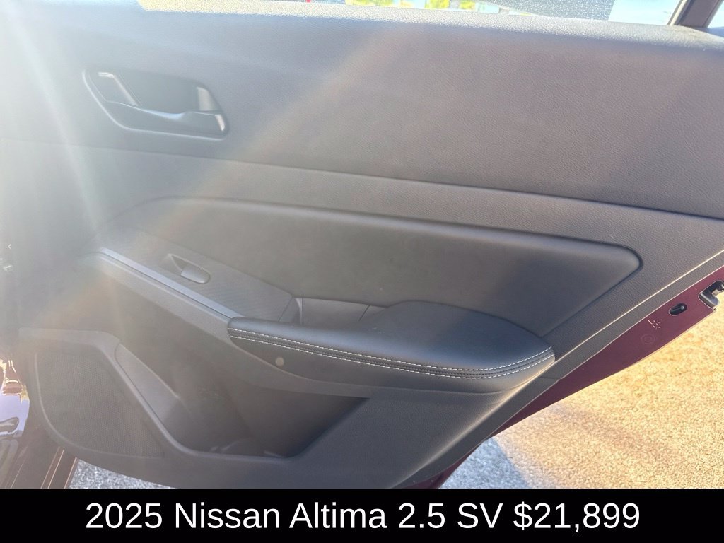 Used 2025 Nissan Altima 2.5 SV FWD image 20
