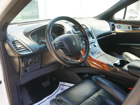Used 2016 Lincoln MKX Reserve w/ Luxury Package AWD/4WD image 18