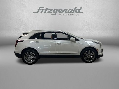 Used 2025 Cadillac XT5 Premium Luxury FWD image 8