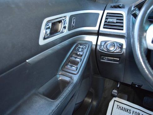 Used 2013 Ford Explorer XLT AWD/4WD image 57