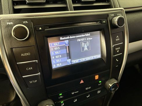 Used 2016 Toyota Camry SE image 24