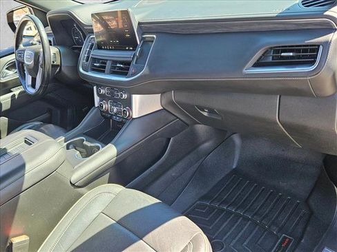 Used 2021 GMC Yukon SLT w/ SLT Premium Package image 20