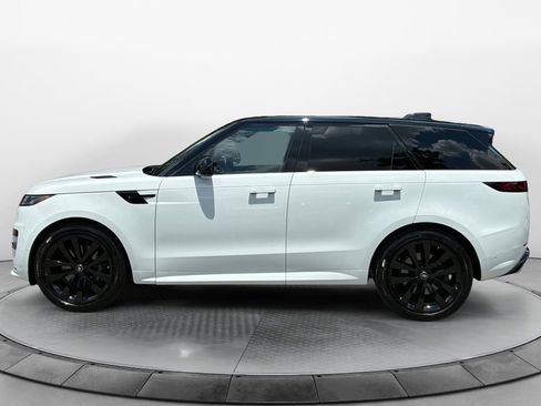 Used 2025 Land Rover Range Rover Sport Dynamic SE AWD/4WD image 4