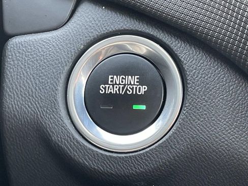 Used 2022 Chevrolet Equinox RS image 24