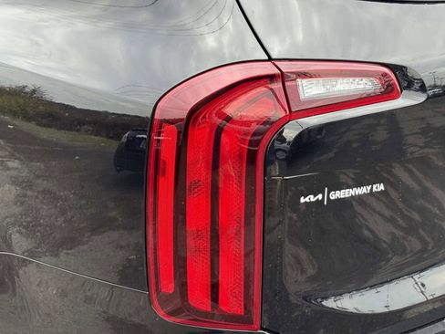 New 2025 Kia Telluride S image 11