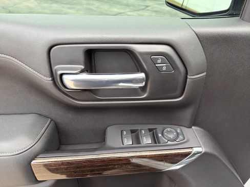 Used 2021 GMC Sierra 1500 SLE w/ Preferred Package image 18