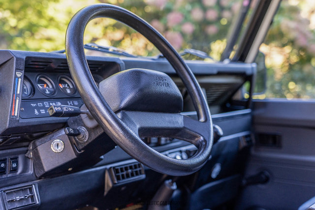 Used 1995 Land Rover Defender 90 AWD/4WD image 35