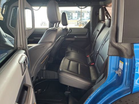 Used 2021 Ford Bronco Badlands image 14