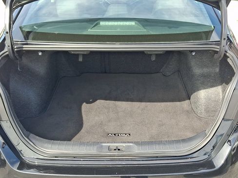 Used 2025 Nissan Altima 2.5 SR FWD image 28