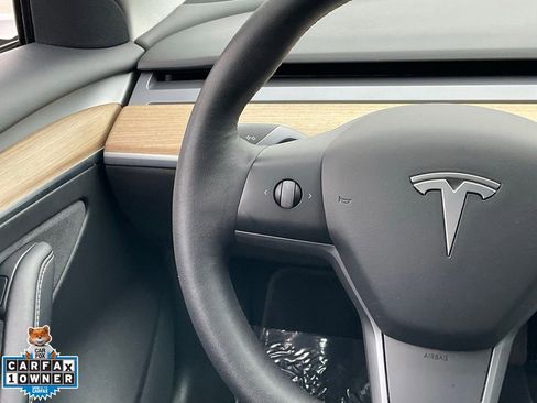 Used 2022 Tesla Model 3 Long Range AWD/4WD image 35