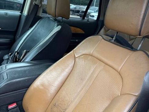 Used 2011 Lincoln MKX AWD w/ 102A Rapid Spec Order Code image 3