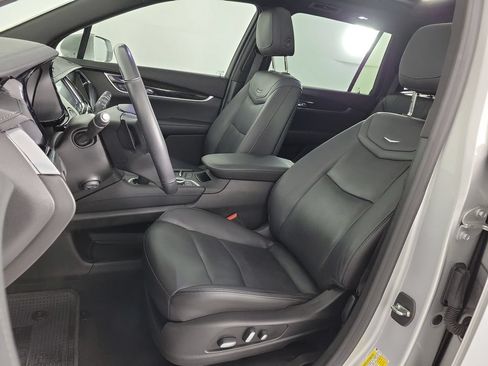 Used 2020 Cadillac XT6 Premium Luxury FWD image 18