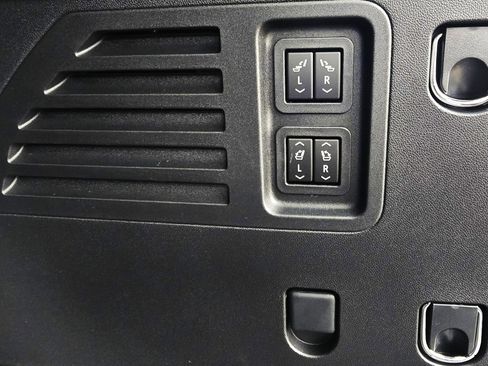 New 2026 Buick Enclave Sport Touring w/ Super Cruise Package image 31