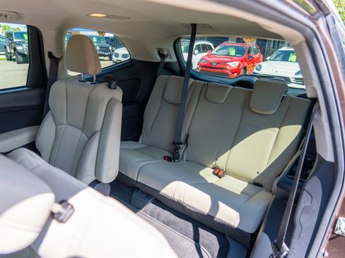 Used 2019 Subaru Ascent Premium w/ Popular Package #4 image 22