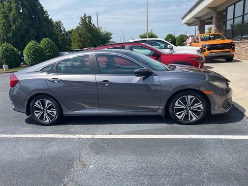 Used 2017 Honda Civic EX-L image 2
