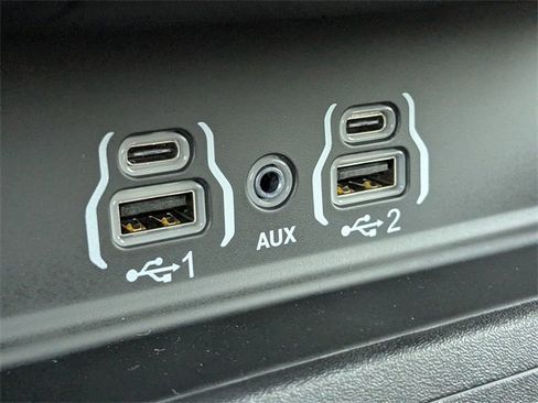 New 2026 RAM 1500 4x4 Crew Cab image 22