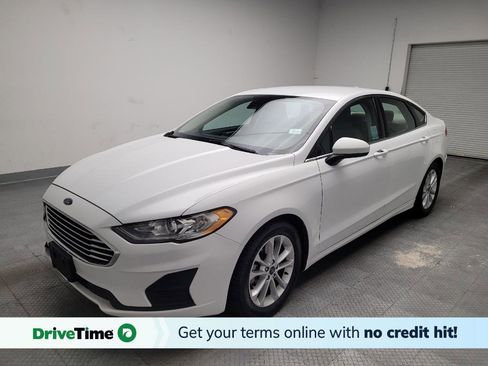 Used 2019 Ford Fusion SE image 1