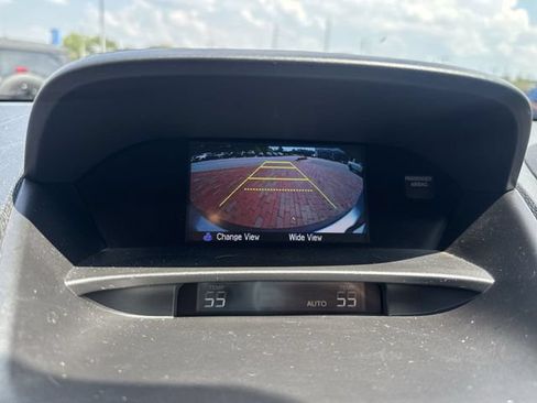 Used 2017 Acura RDX w/ AcuraWatch Plus Package FWD image 19