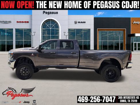 New 2026 RAM 3500 Tradesman w/ Chrome Appearance Group A AWD/4WD image 3