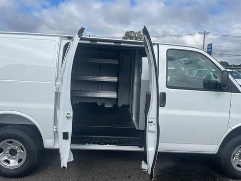 New 2025 Chevrolet Express 2500 w/ Driver Convenience Package image 9