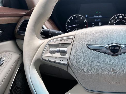 Used 2021 Genesis G90 5.0 Ultimate RWD image 22