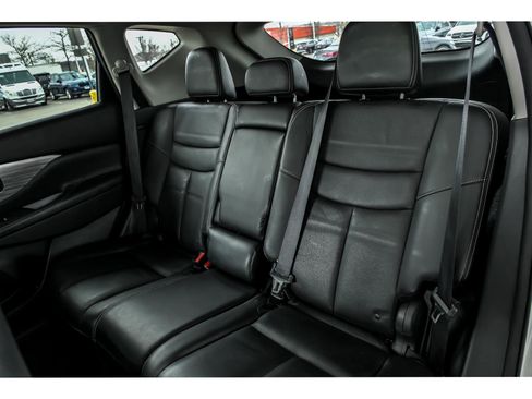 Used 2016 Nissan Murano Platinum w/ Platinum Technology Package image 14