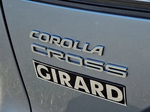 Used 2023 Toyota Corolla Cross XLE w/ Convenience Package AWD/4WD image 32